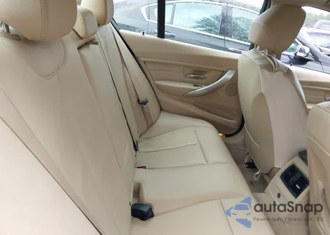 2015 BMW 320I z USA, uszkodzony, nr VIN WBA3B1C56FK140553